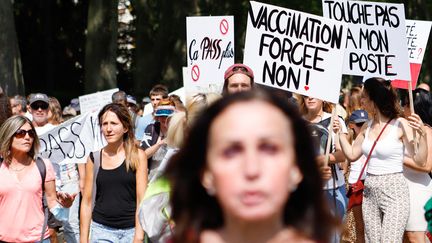 Manifestation contre le pass sanitaire : 160 000 personnes dans les rues