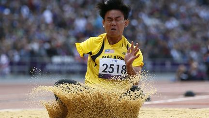 Le Malaisien Eryanto Bahtiar lors de la finale du saut en longueur F46, le 3 septembre 2012. (STEFAN WERMUTH / REUTERS)