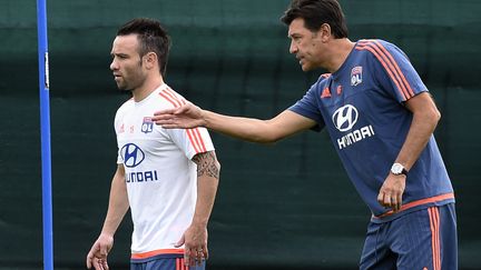 Mathieu Valbuena devrait débuter samedi face à Guingamp selon son coach Hubert Fournier (PHILIPPE DESMAZES / AFP)