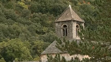 L'abbaye Notre-Dame de Sénanque, à Gordes (Vaucluse). (FRANCE 3)