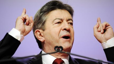 Jean-Luc M&eacute;lenchon, copr&eacute;sident du Parti de gauche, lors d'un discours &agrave; Bordeaux le 24 mars 2013. (JEAN-PIERRE MULLER / AFP)