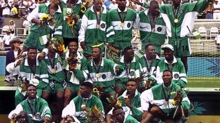 La génération des Kanu, Okocha, Oliseh, Oruma, West, Ikpeba et autres Amunike, champions olympiques en 1996 (PASCAL GEORGE / AFP)