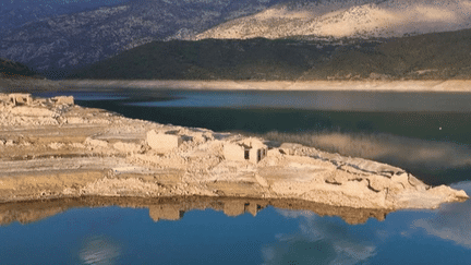 Sécheresse : en Grèce, le village englouti de Kallio ressurgit (France 2)