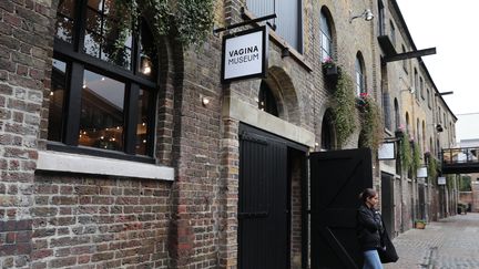 Le musée du vagin a ouvert ses portes, le 14 novembre à Londres. (ISABEL INFANTES / AFP)