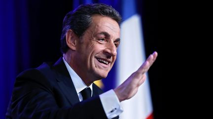 L'ancien pr&eacute;sident de la R&eacute;publique, Nicolas Sarkozy, lors d'un meeting &agrave; Asni&egrave;res-sur-Seine (Hauts-de-Seine), le 24 mars 2015. (THOMAS SAMSON / AFP)