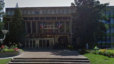 La mairie de Fontaine (Isère), photographiée en juillet 2015. (GOOGLE STREET VIEW)