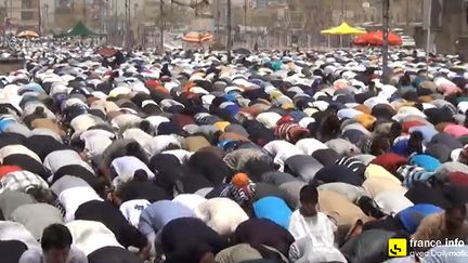 &nbsp; (Pendant la prière du vendredi à Sadr city © Radio France - Gilles Gallinaro)