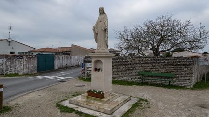 La statue de la Vierge à La Flotte-en-Ré (Charente-Maritime) le 23 janvier 2023 (XAVIER LEOTY / MAXPPP)