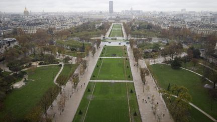 Le Champ de Mars vu du ciel