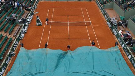 La pluie a parfois interrompu les matches à Roland-Garros