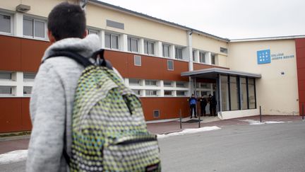 Le college Joseph-B&eacute;dier au Grand-Serre (Dr&ocirc;me), le 22 f&eacute;vrier 2013.&nbsp; (MAXPPP)