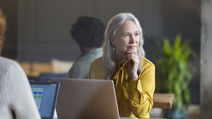 Selon l‘étude de l’Agirc-Arrco, "le salaire perçu en cumul emploi-retraite permet de multiplier par 1,5 le revenu des retraités concernés", (photo d'illustration). (COMPASSIONATE EYE FOUNDATION/STE / DIGITAL VISION)