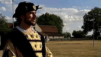 Le personnage de François 1er pour la reconstitution de la Bataille de Marignan 
 (Capture d&#039;image France3/Culturebox)