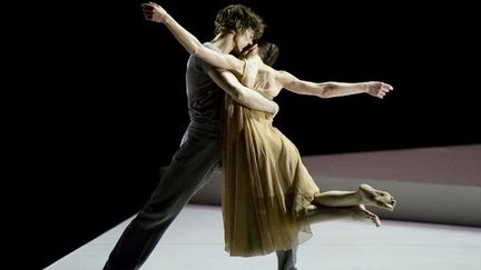 Aurélie Dupont et Hervé Moreau dans &quot;Roméo et Juliette&quot;
 (Laurent Philippe/Opéra national de Paris)