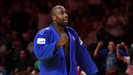 Teddy Riner lors de la demi-finale des Mondiaux de Budapest (Hongrie), le 2 septembre 2017. (ATTILA KISBENEDEK / AFP)