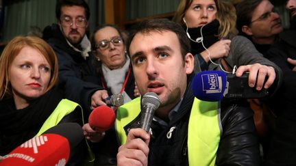 Ingrid Levavasseur et&nbsp;Hayk Shahinyan donnent une conférence de presse, à Marseille, le 5 janvier 2019. (MAXPPP)