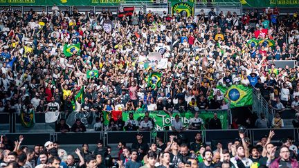 Des fans brésiliens dans la Jeunesse Arena de Rio de Janeiro pendant le Major de CS:GO, un des plus gros tournois d'esport de l'année organisé en novembre 2022. (Adela Sznajder, ESL)