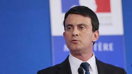 Le ministre de l'Int&eacute;rieur, Manuel Valls, le 18 janvier 2013 &agrave; Paris. (JACQUES DEMARTHON / AFP)