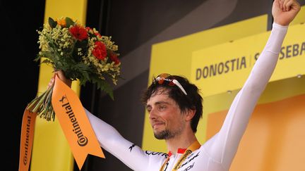 Vainqueur de la 2e étape du Tour de France, Victor Lafay réagit à sa victoire. Le coureur français de l'équipe Cofidis admet avoir profité du faux rythme dans les derniers mètres de la course pour piéger les favoris et effacer la frustration de la veille.