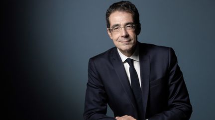 Le journaliste suisse Darius Rochebin, le 14 septembre 2020 à Paris. (JOEL SAGET / AFP)