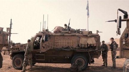 Opération Barkhane : les troupes françaises se retirent du Mali (FRANCEINFO)