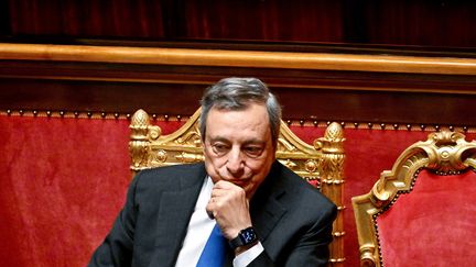 Le Premier ministre italient Mario Draghi au Sénat, à Rome (Italie), le 20 juillet 2022. (ANDREAS SOLARO / AFP)