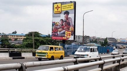 Une publicité pour Maggi, dans un quartier de Lagos au Nigeria. (AFP)