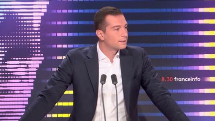 Jordan Bardella, eurodéputé Rassemblement national et candidat à la présidence du RN,&nbsp;sur franceinfo mercredi 21 septembre 2022. (FRANCEINFO / RADIOFRANCE)