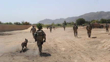 Des soldats am&eacute;ricains de&nbsp;la force internationale de l'Otan (Isaf), le 5 ao&ucirc;t 2011 &agrave; Kandalay (Afghanistan). (ROMEO GACAD / AFP)