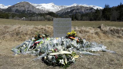 &nbsp; (Le mémorial du Vernet dans les Alpes-de-Haute-Provence pour se souvenir des 150 victimes de la catastrophe aérienne du 24 mars 2015 © maxPPP)