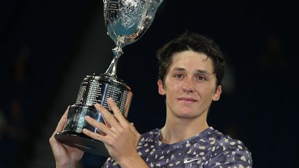 Le français Harold Mayot a remporté la finale junior de l'Open de tennis d'Australie en battant Arthur Cazaux, un autre français. (DAVID GRAY / AFP)