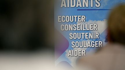 Pour conseiller et accompagner les proches aidant dans leurs démarches, il existe des assocations ou des plateformes, comme ici à Maxéville près de Nancy. (ALEXANDRE MARCHI / MAXPPP)