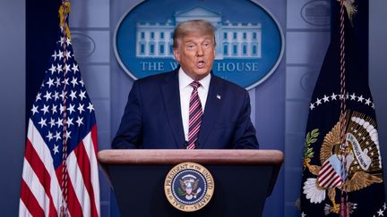 Présidentielle américaine : des chaînes de télévision coupent l'allocution de Trump pour désinformation