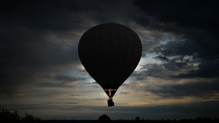 Une montgolfière dans le ciel de Rostov, le 17 juillet 2015. (VLADIMIR ASTAPKOVICH / RIA NOVOSTI / AFP)