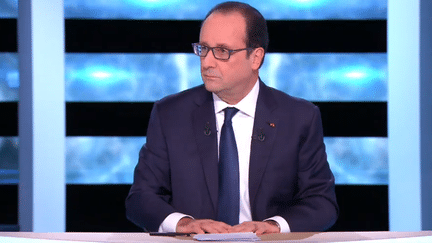 Le pr&eacute;sident de la R&eacute;publique, Fran&ccedil;ois Hollande, s'exprime &agrave; la t&eacute;l&eacute;vision, le 6 novembre 2014. (TF1)