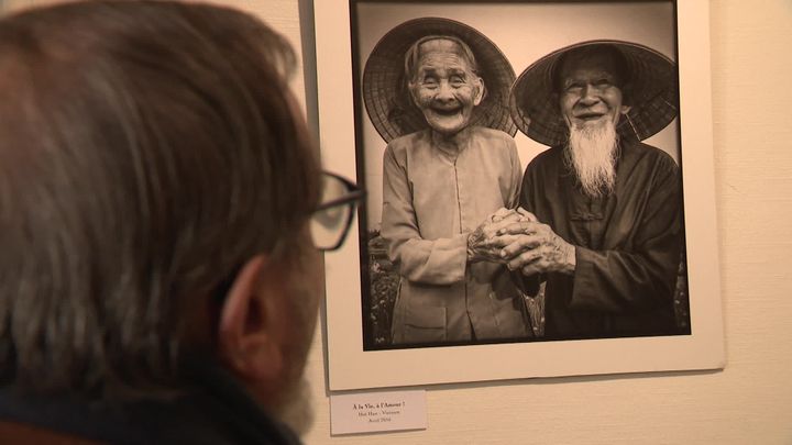 Exposition  "Sourire au monde" au château de Bressuire (Deux-Sèvres) (France 3 Nouvelle Aquitaine)