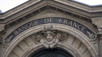 Le fronton de la banque de France, le 2 mars 2021, à Paris. (HUGO PASSARELLO LUNA / HANS LUCAS / AFP)