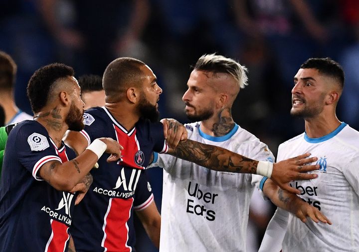 Le classique entre le PSG et l'OM s'est terminé dans la confusion (FRANCK FIFE / AFP)