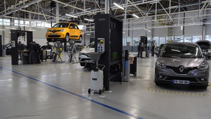 L'usine Renault&nbsp;de&nbsp;Flins-sur-Seine (Yvelines), le 30 novembre 2021. (ERIC PIERMONT / AFP)