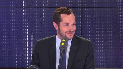 Nicolas Bay, député européen du Rassemblement national, était l'invité&nbsp;du 8h30 Fauvelle-Dély sur franceinfo lundi 3 juin 2019. (FRANCEINFO / RADIOFRANCE)