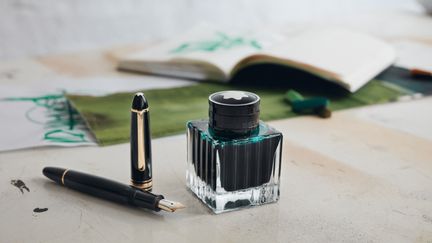 Le stylo de luxe a gardé tout son pouvoir de séduction. (MONTBLANC)