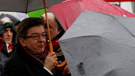 &nbsp; (Jean-Luc Mélenchon, qui s'est lancé dans la présidentielle 2017, cette fois, sans l'aval du Parti communiste, se rendra finalement jeudi à Aubervilliers (Seine-Saint-Denis) au congrès du PCF malgré un grand froid avec la direction du parti © Maxppp)