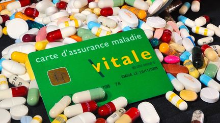 Pour la premi&egrave;re fois, les d&eacute;penses de m&eacute;dicaments se sont stabilis&eacute;es en 2011. (PHILIPPE HUGUEN / AFP)