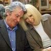 Alain Delon et Mireille Darc en 2003 dans la série "Frank Riva". (2003 AT PRODUCTIONS / ZDF ENTERP)