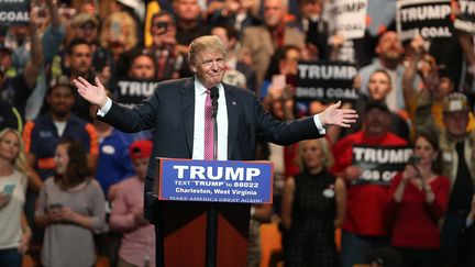 Donald Trump, candidat aux primaires républicaines, lors d'un meeting à Charleston (Etats-Unis), le 5 mai 2016. (MARK LYONS / GETTY IMAGES NORTH AMERICA / AFP)