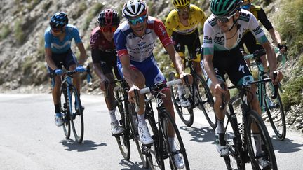 Dans les Pyrénées l'an dernier, Thibaut Pinot avait donné la leçon à ses adversaires. (ANNE-CHRISTINE POUJOULAT / AFP)