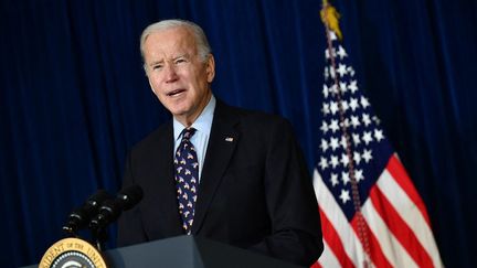 Joe Biden donne une conférence de presse à Wilmington, dans le Delaware (Etats-Unis), le 11 décembre 2021. (MANDEL NGAN / AFP)