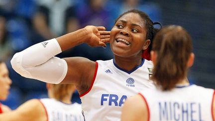 De retour en équipe de France, Isabelle Yacoubou a mis du temps pour trouver le panier  (ANIKO KOVACS / EPA/MTI)