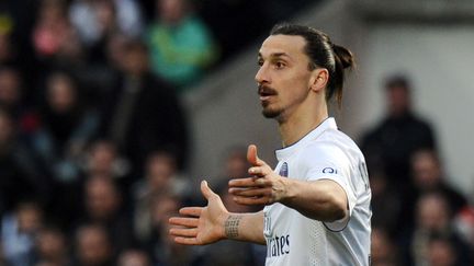 L'attaquant du PSG Zlatan Ibrahimovic lors de la rencontre sur le terrain des Girondins de Bordeaux, dimanche 15 mars 2015. (NICOLAS TUCAT / AFP)