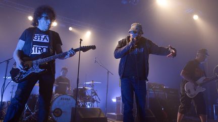 Le guitariste Norbert Krief (à gauche) et Bernie Bonvoisin, les fondateurs du groupe Trust enfin réconciliés.
 (MAXPPP)